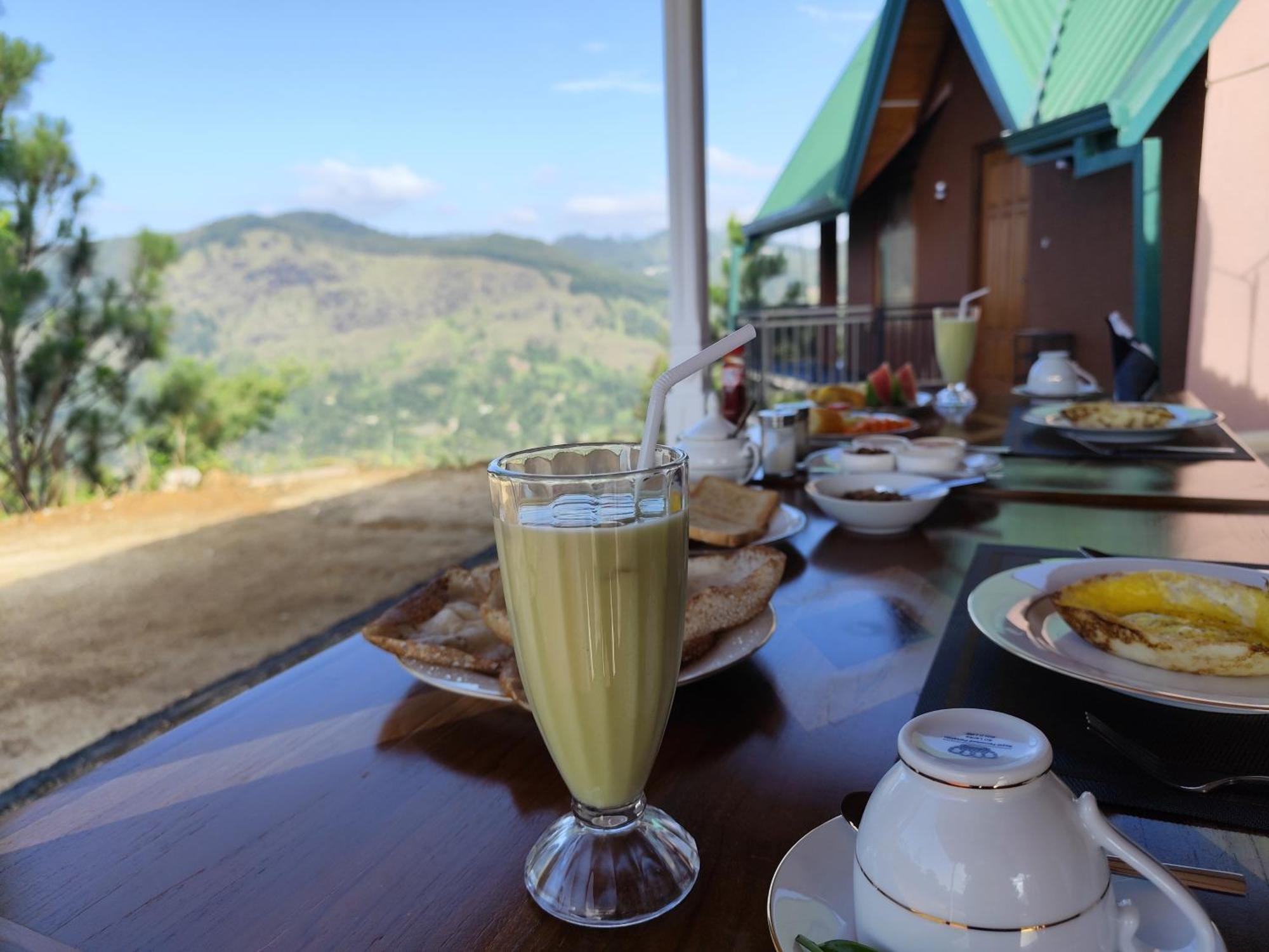 Lodge Miracle View *