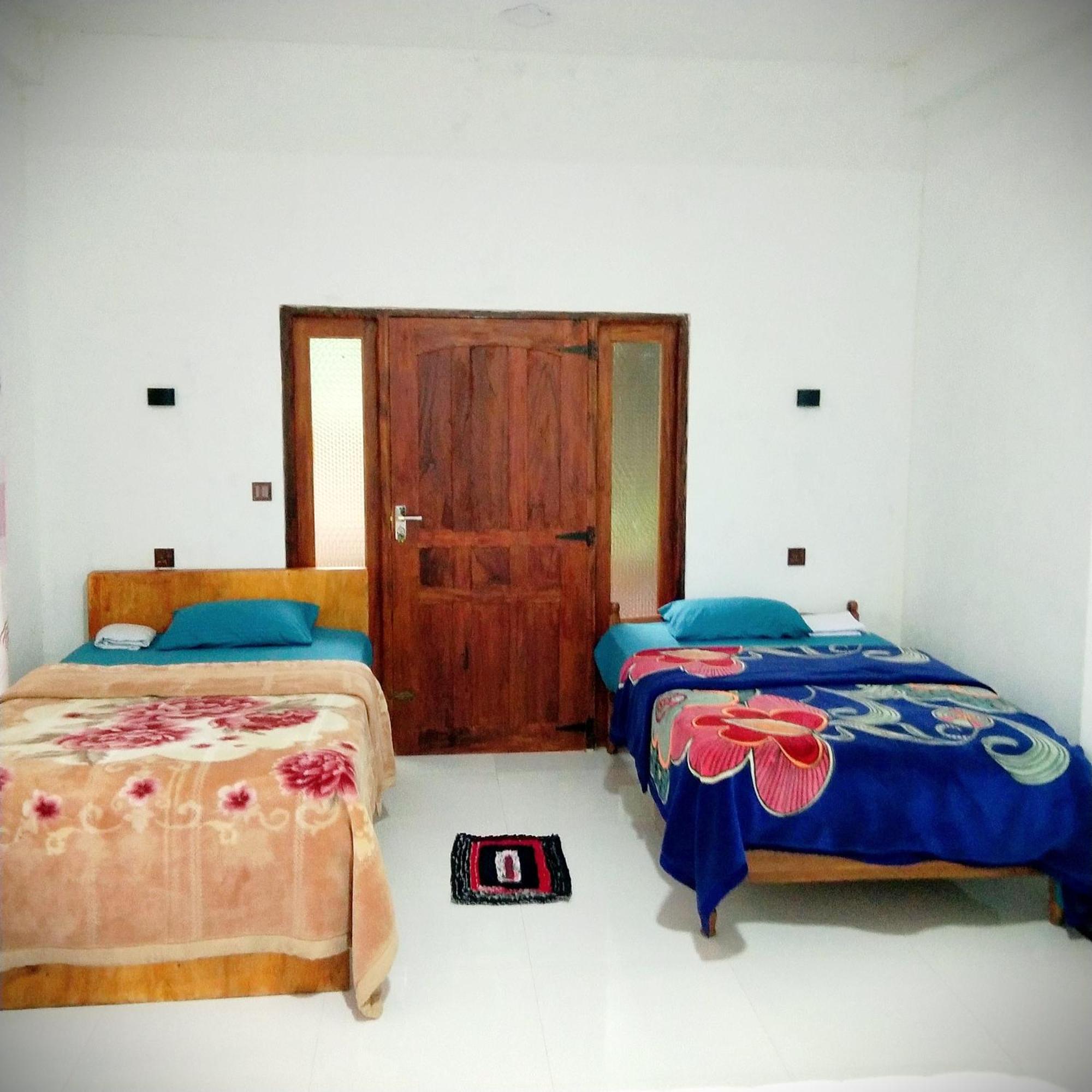 Hushwood Family Homestay *
