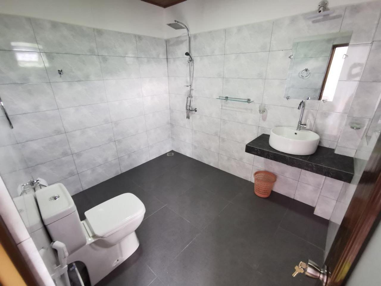 Chamodya Country house *