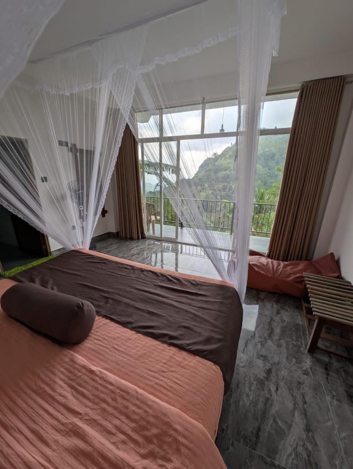 Chamodya Country house