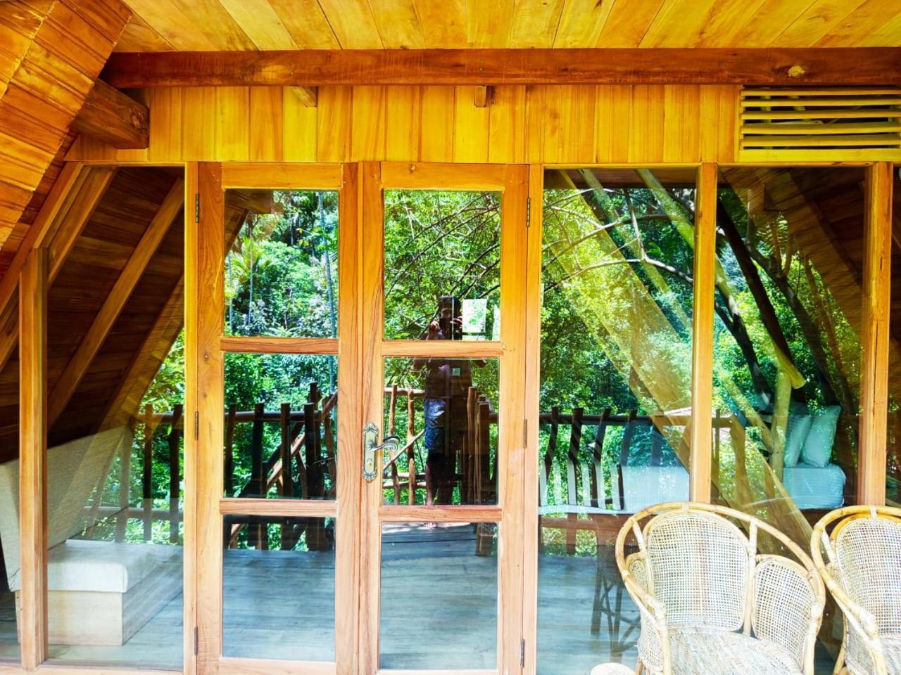 Eco Village Resort *