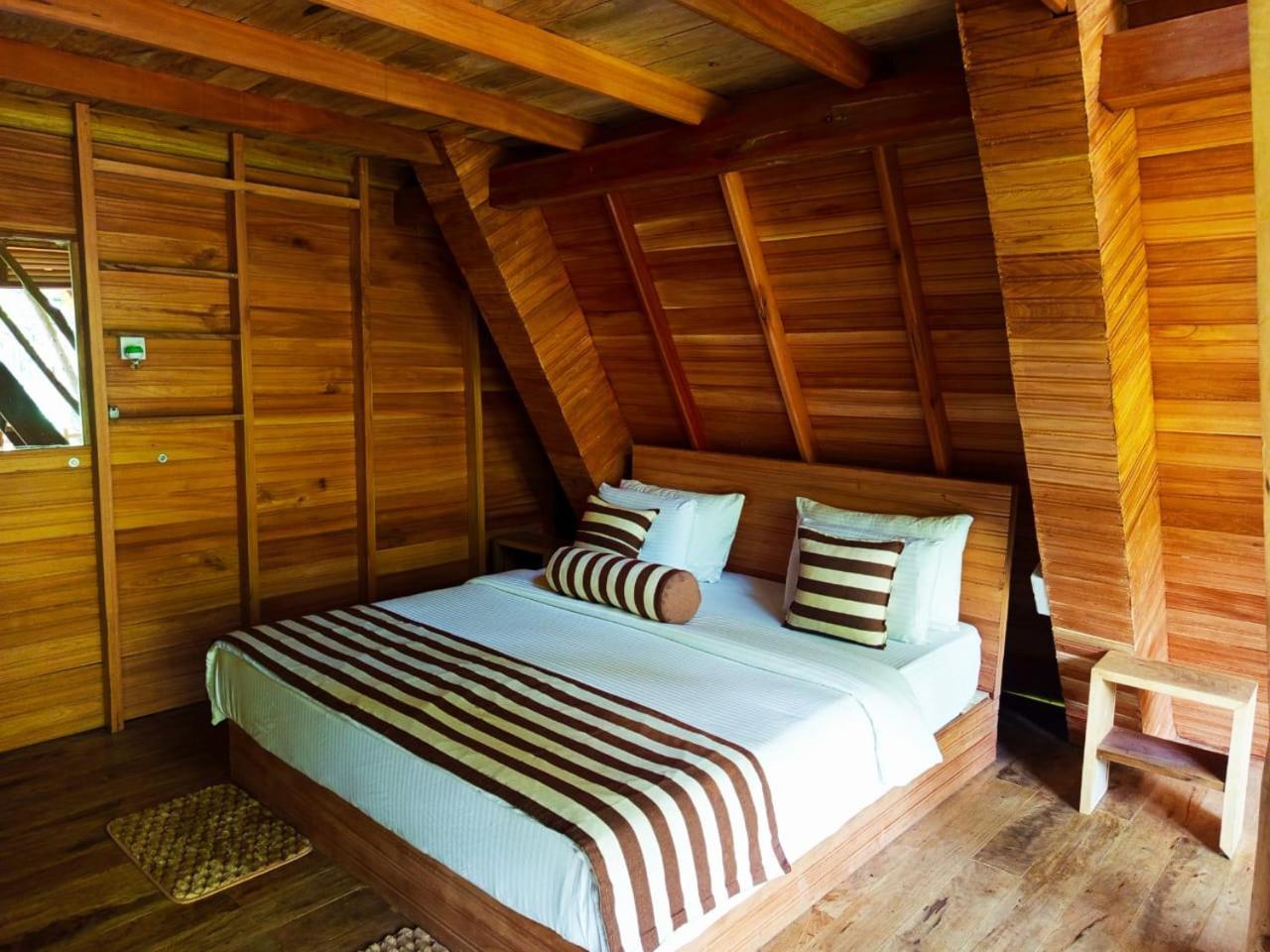 Eco Village *