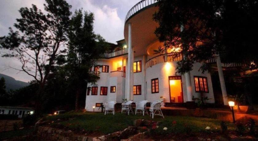 The Hideaway Hotel
