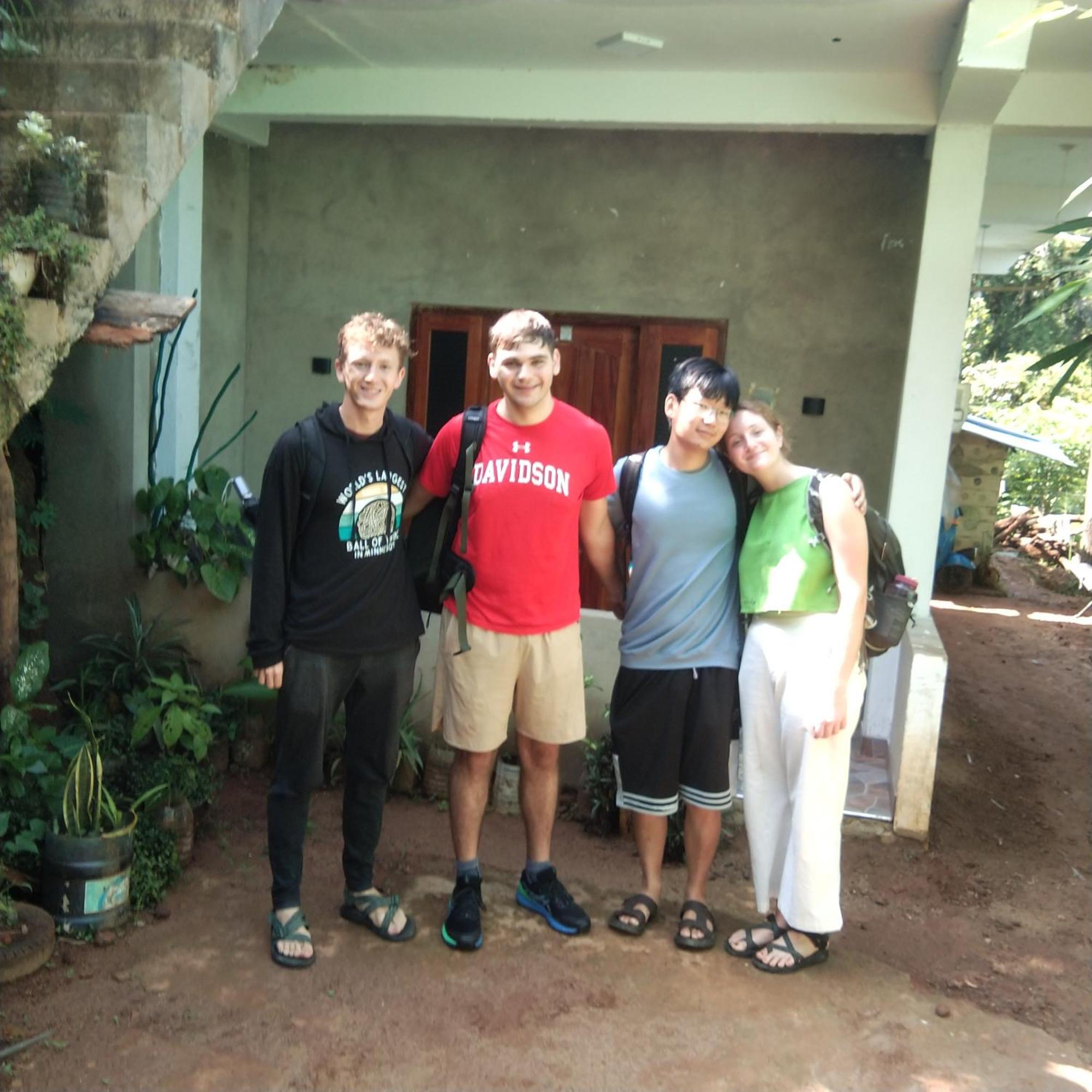 Homestay Hushwood Family Ella