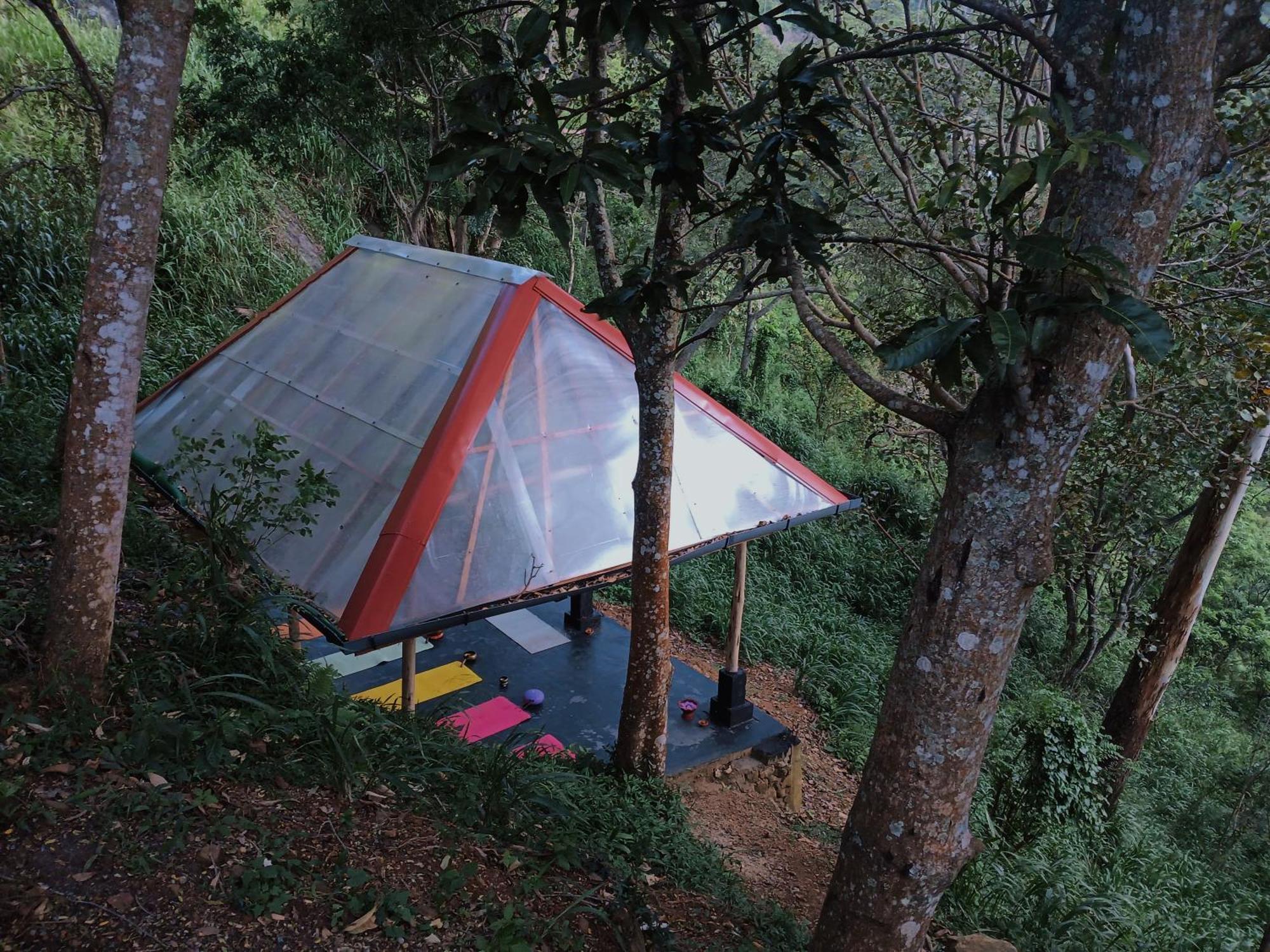 Retreat Glamping Tent For Nature Lovers *