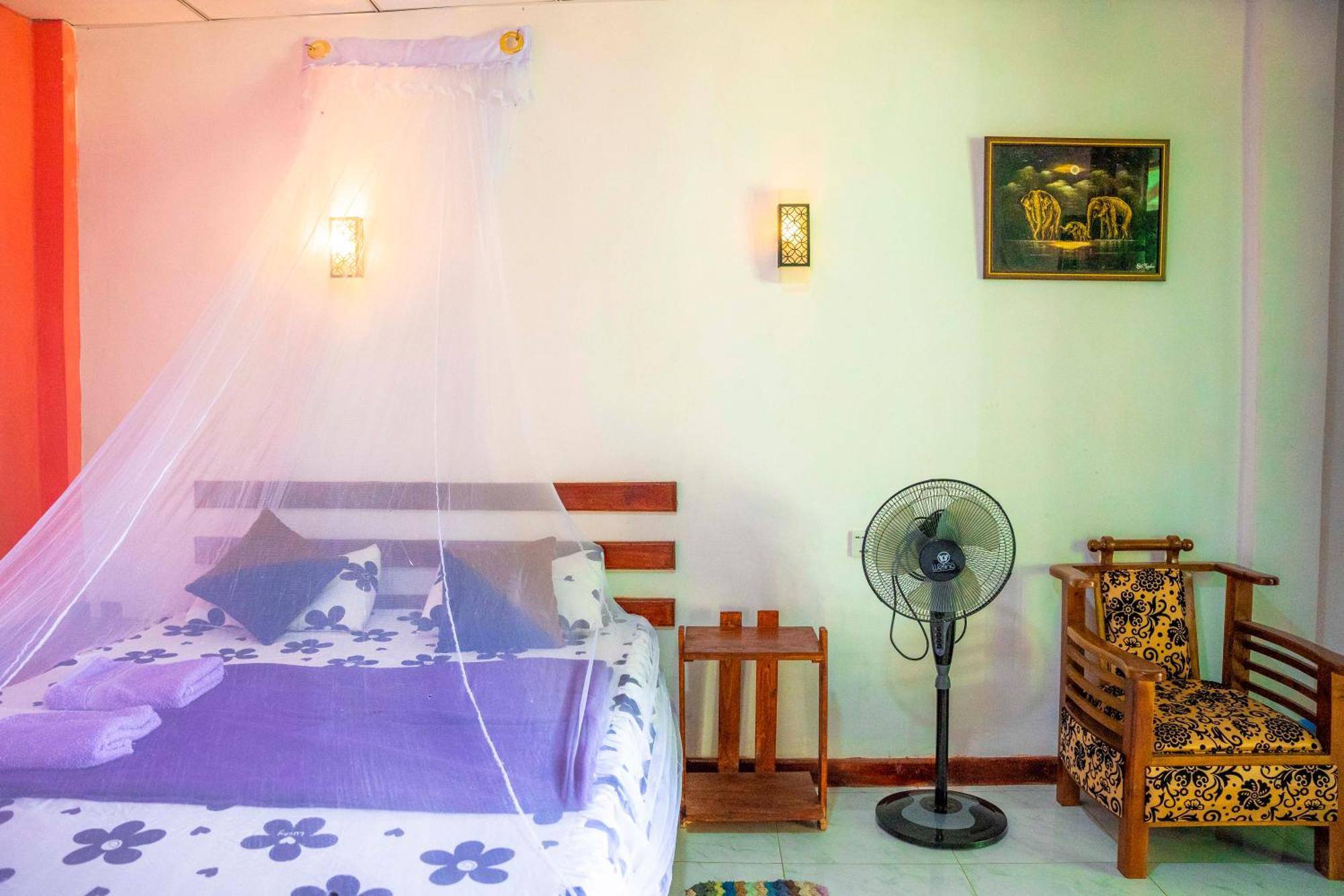 Homestay Stone Shack *