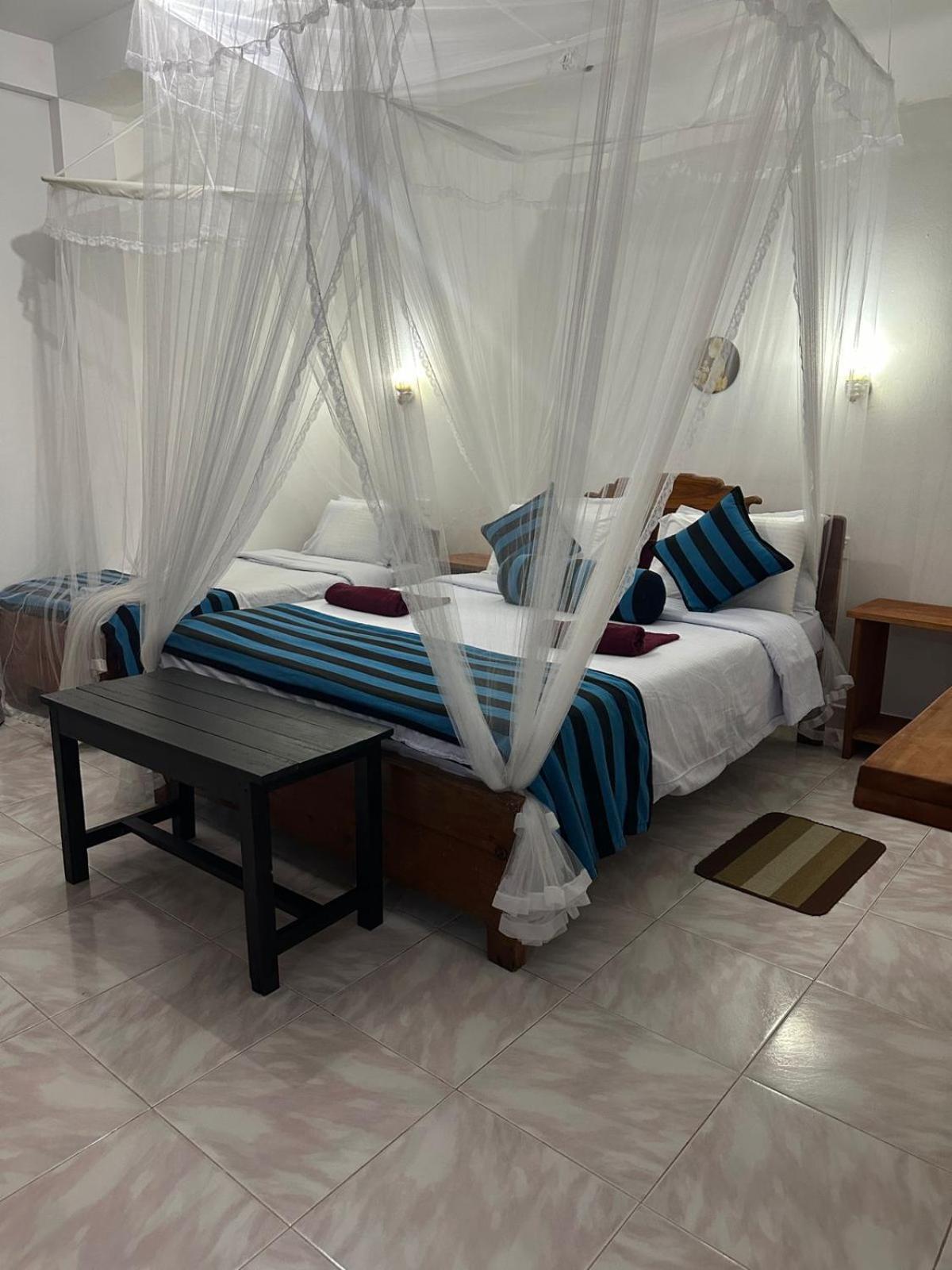 Guest house Royal Vantage *