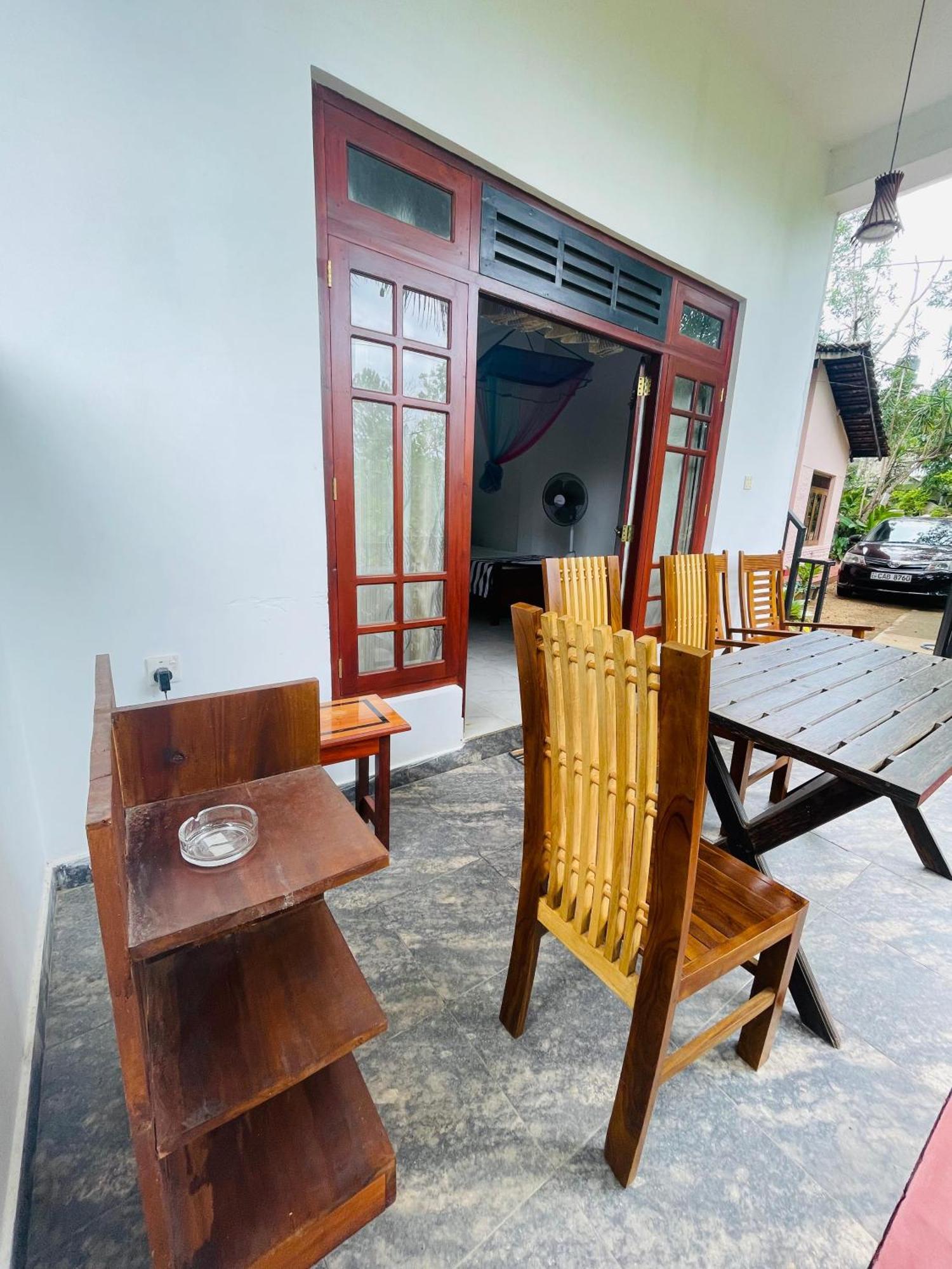 Ella Cloud Castle Homestay