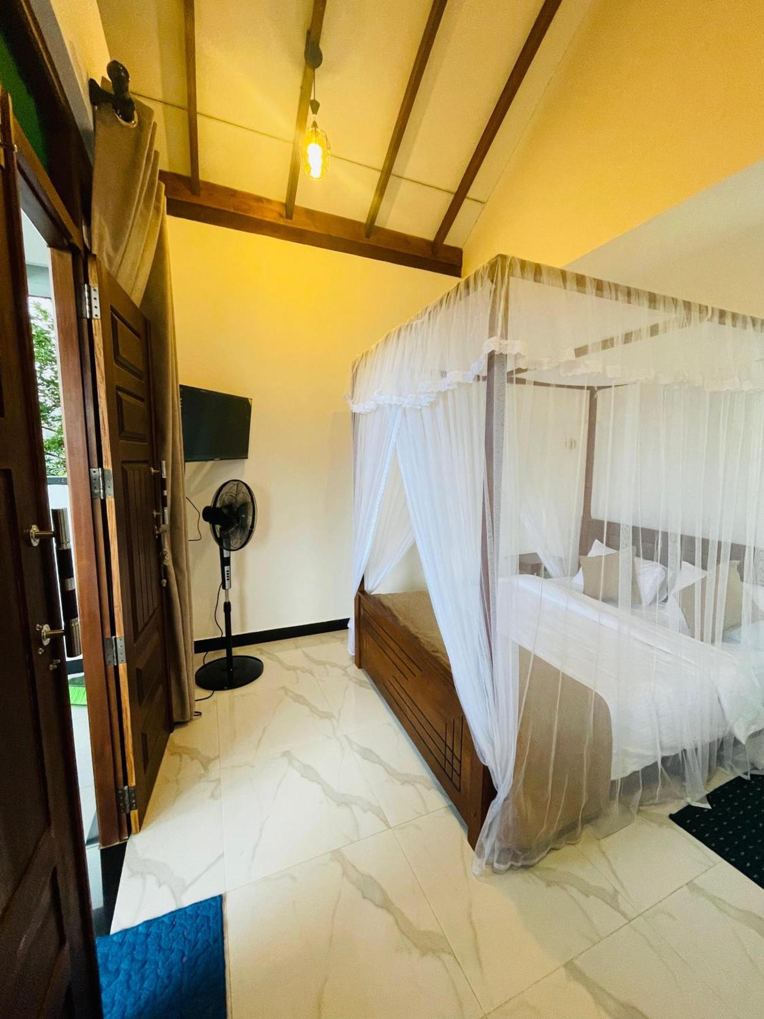 Ella Cloud Castle Homestay * Ella