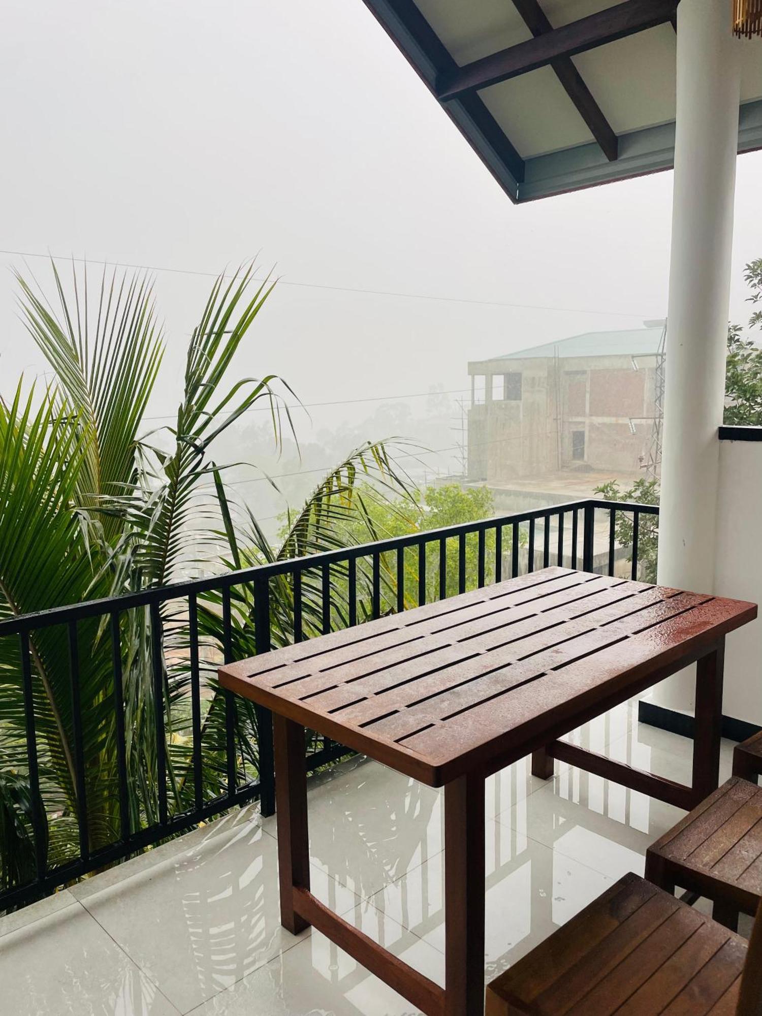 Ella Cloud Castle Homestay