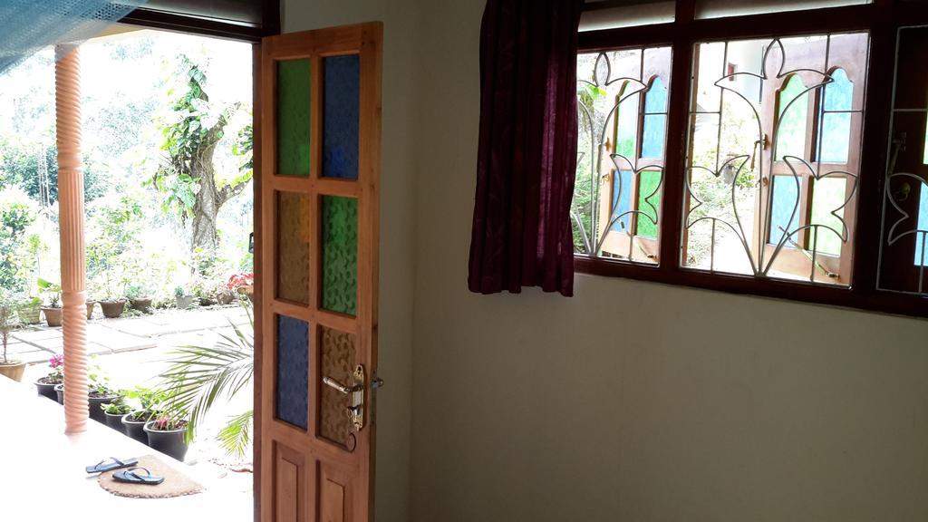 Bed & Breakfast Raveena 4*