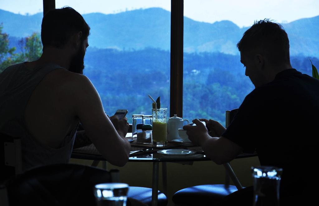 Sky Hotel 3*
