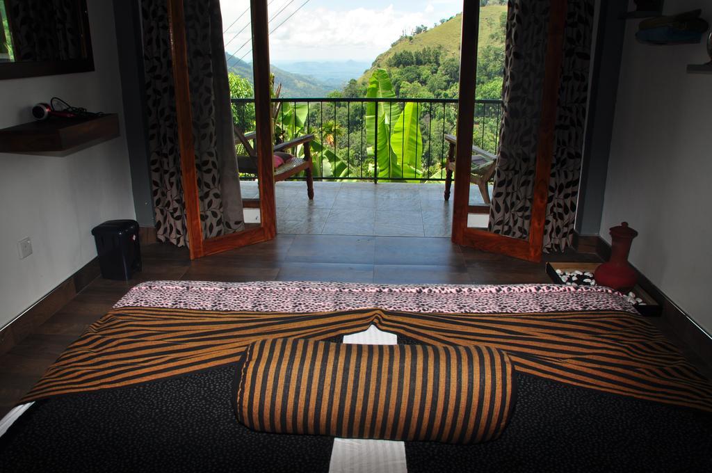 Guest house Hide View *