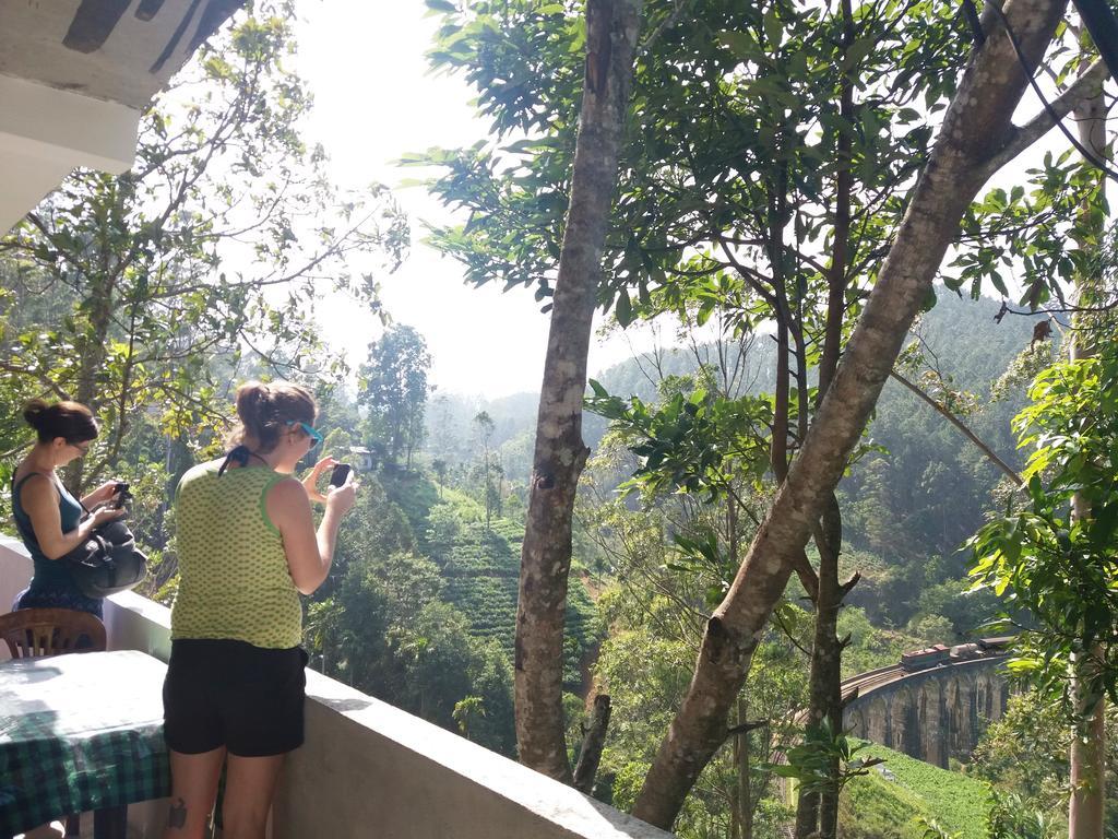 9 Arch View Rest
