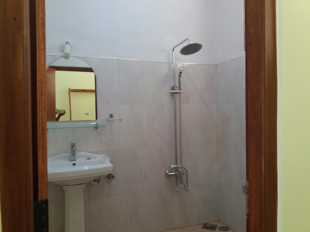 Dinaro Guest 3* Ella