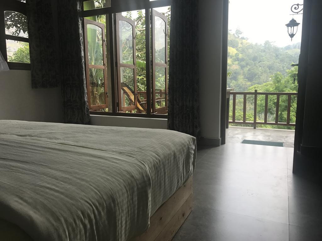 Bed & Breakfast Raveena 4*