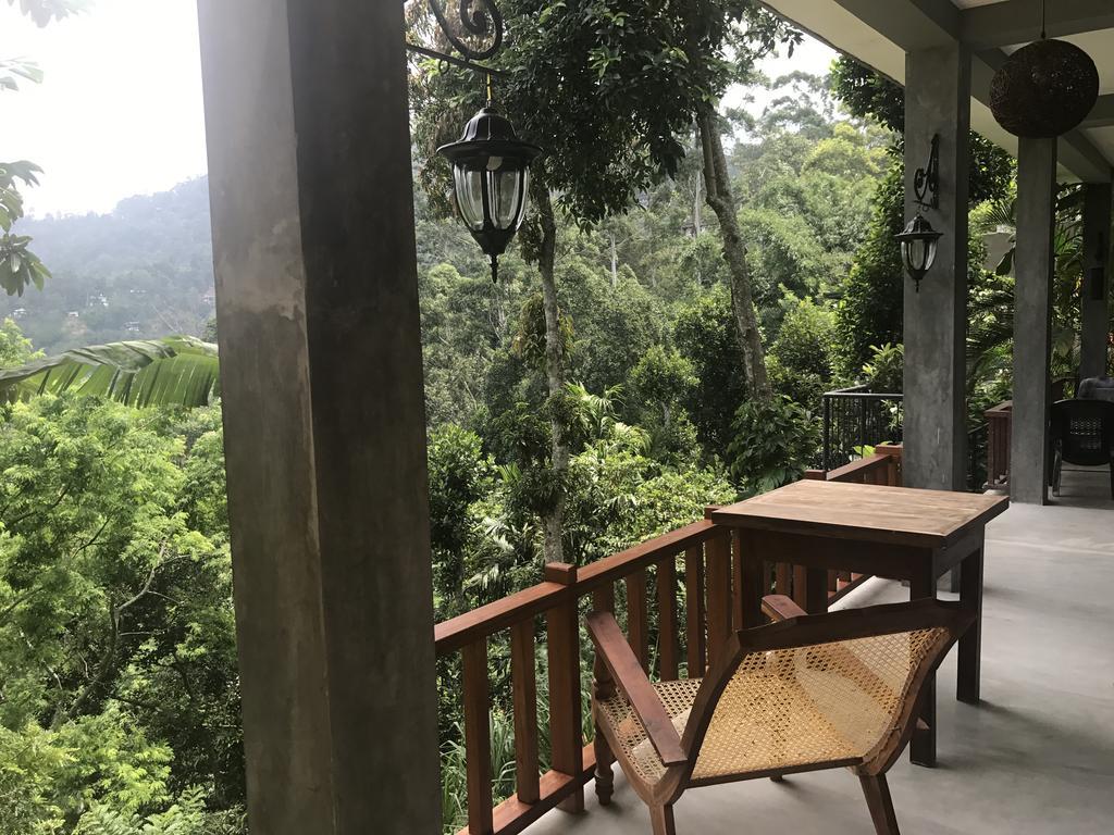 Bed & Breakfast Raveena Ella