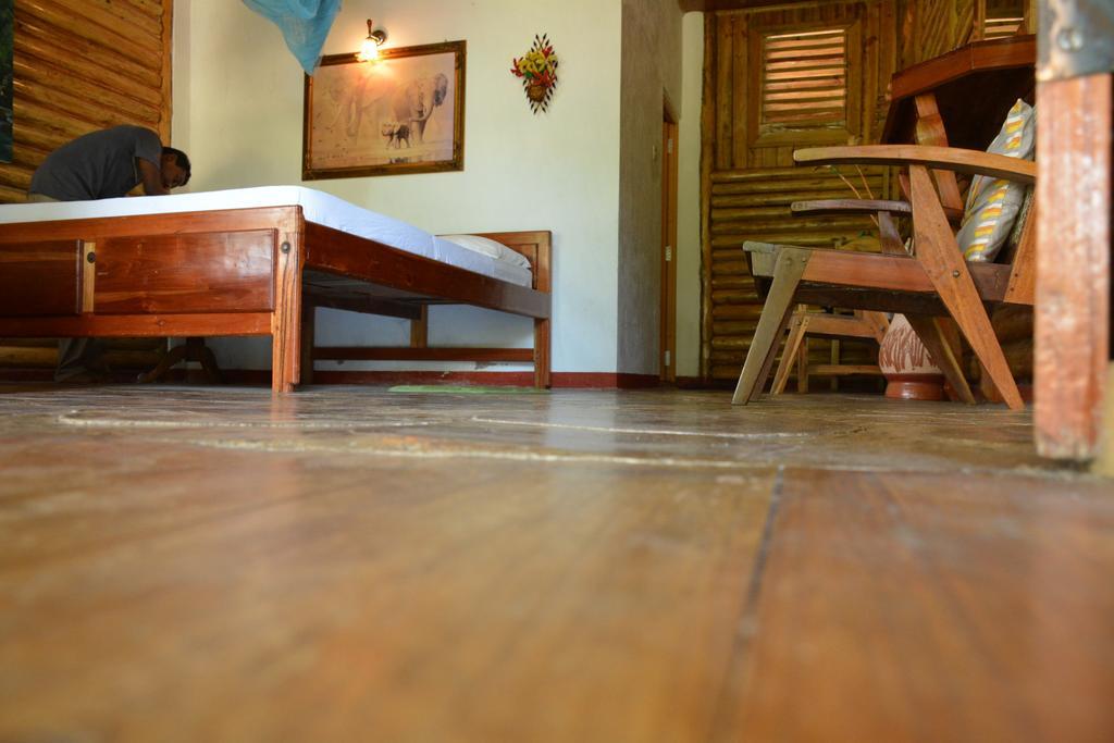 Little Folly Guest house *