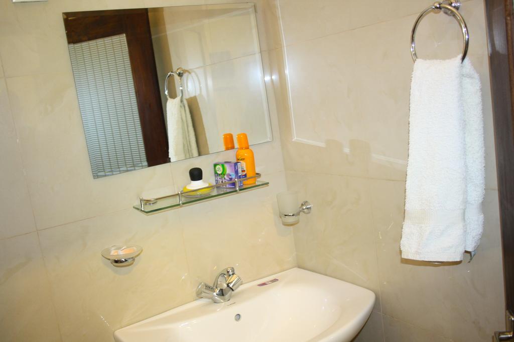 Guest house Emerald Mirror Guest *