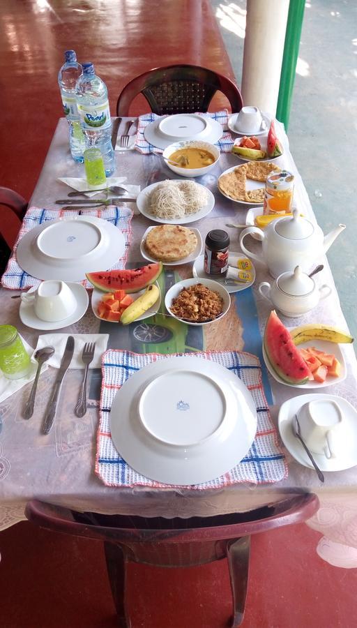 Nature's Glow And Restaurant Homestay