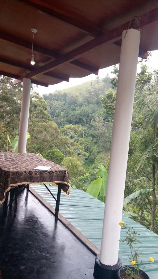 Nature's Glow And Restaurant Homestay Ella