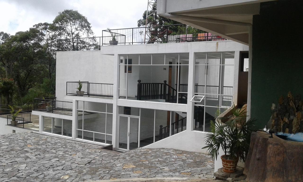 Alta Vista Hotel 3*