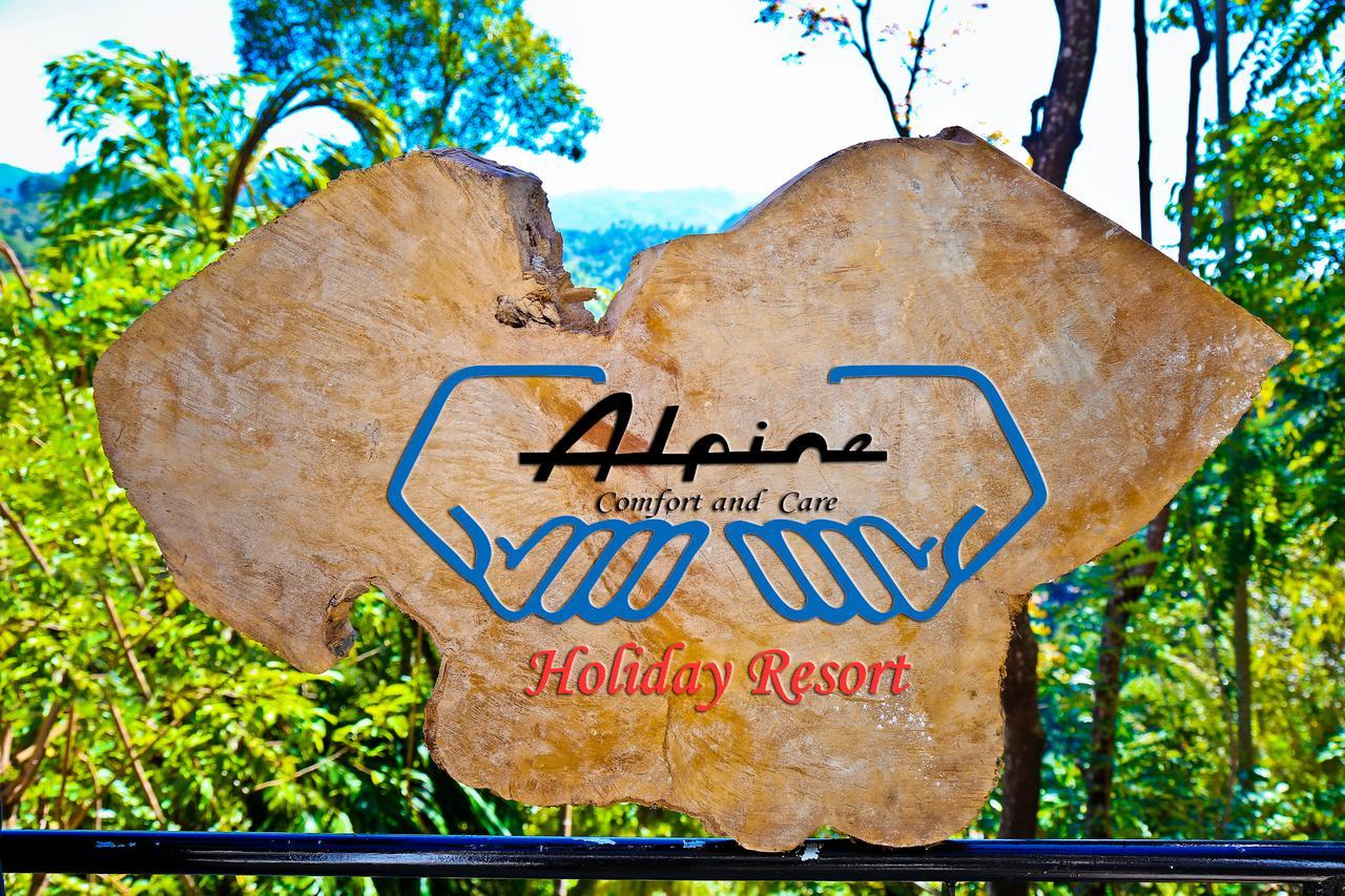 Inn Alpine Ella