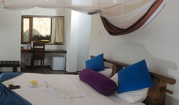 98 Acres & Hotel