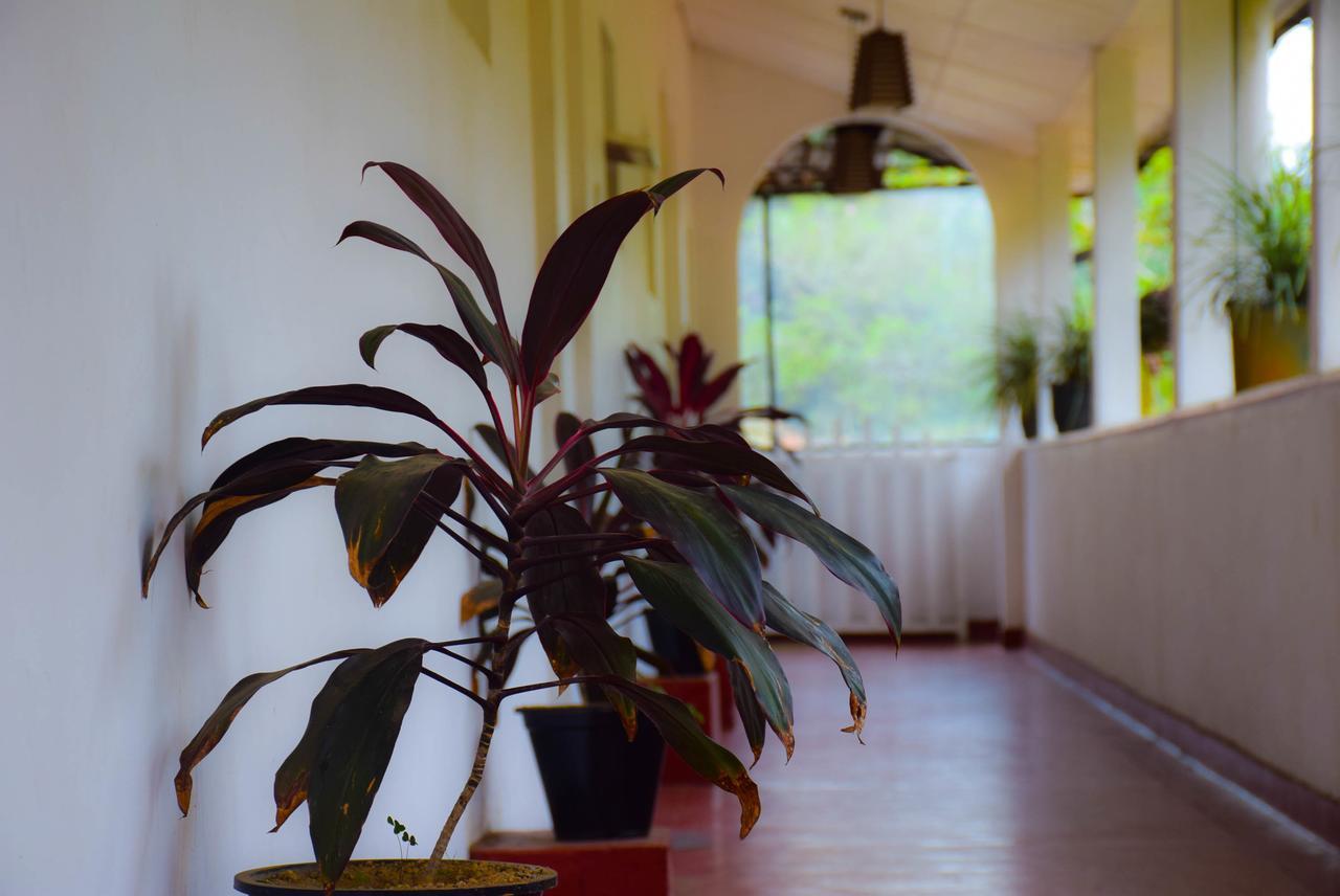 Hotel Rest House Bandarawela