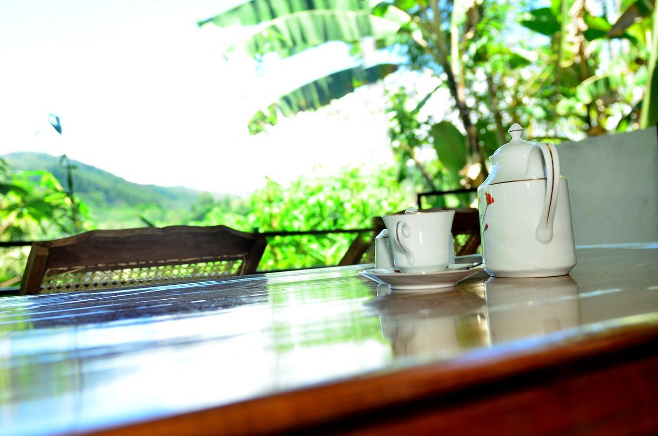 Bed & Breakfast Dimuthu 3*