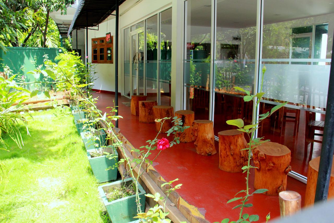Wildlife Village Inn