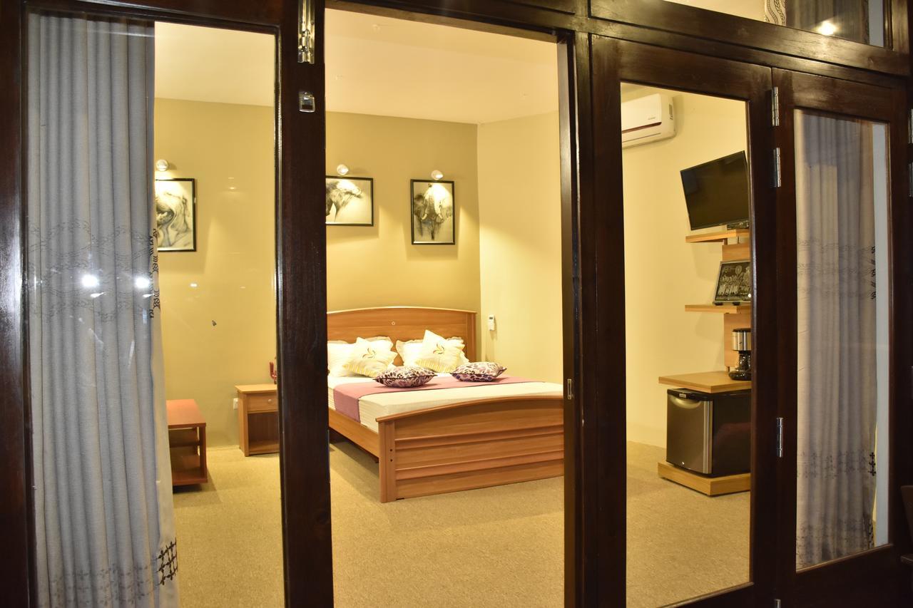 Master Point Luxury
