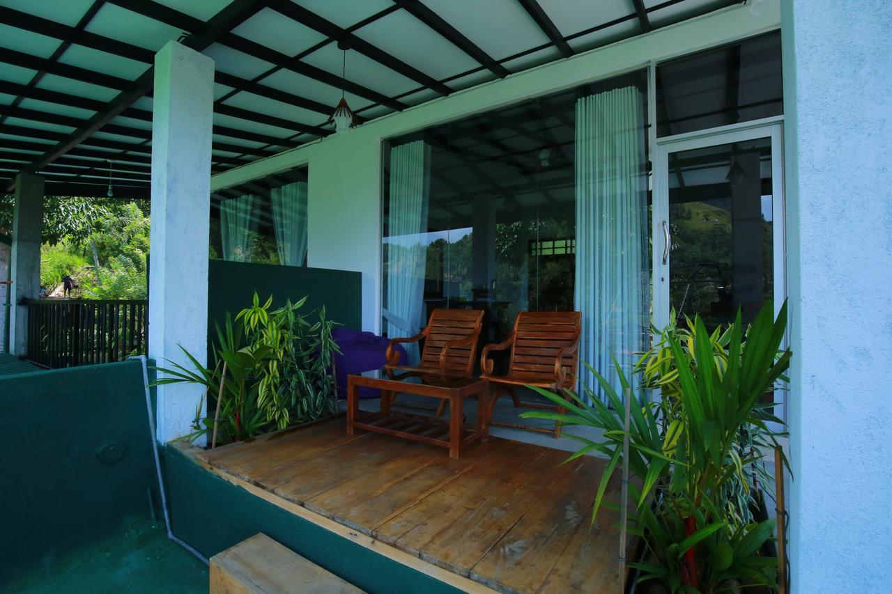 Bed & Breakfast River Front 2*