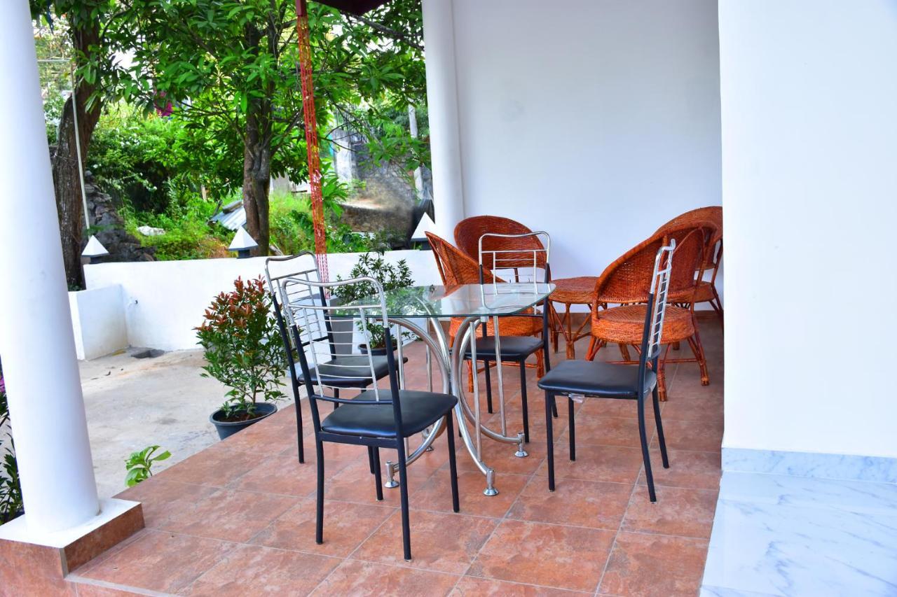 Ella, Nine Arch Hotel 3*