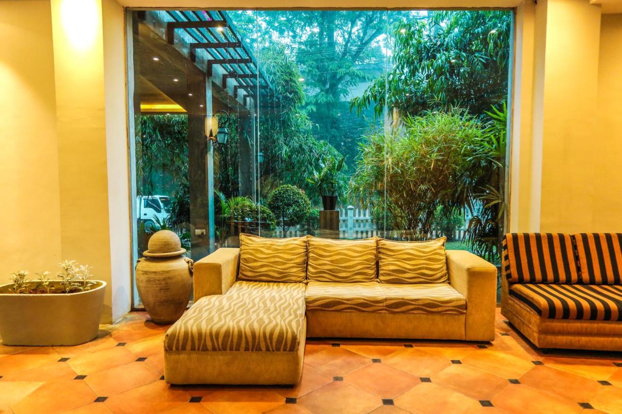 Oak Ray Gap Hotel