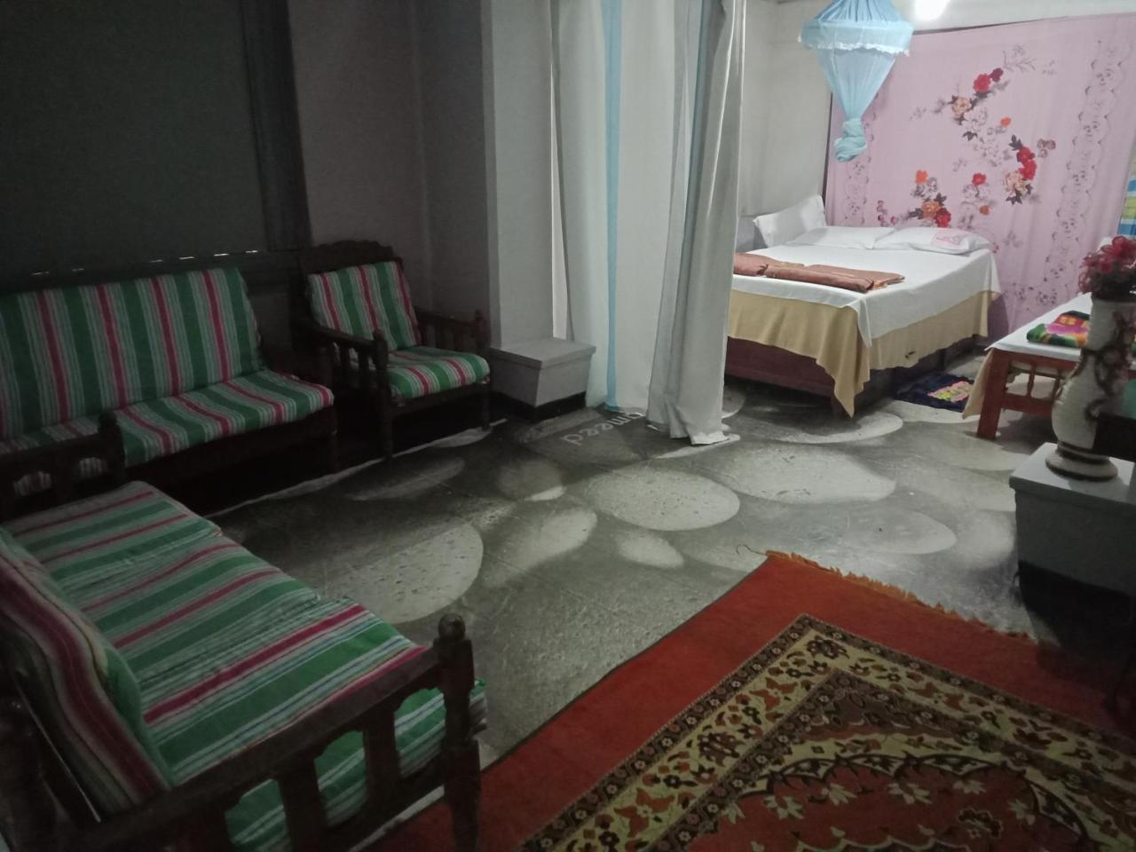 Damsen Homestay *