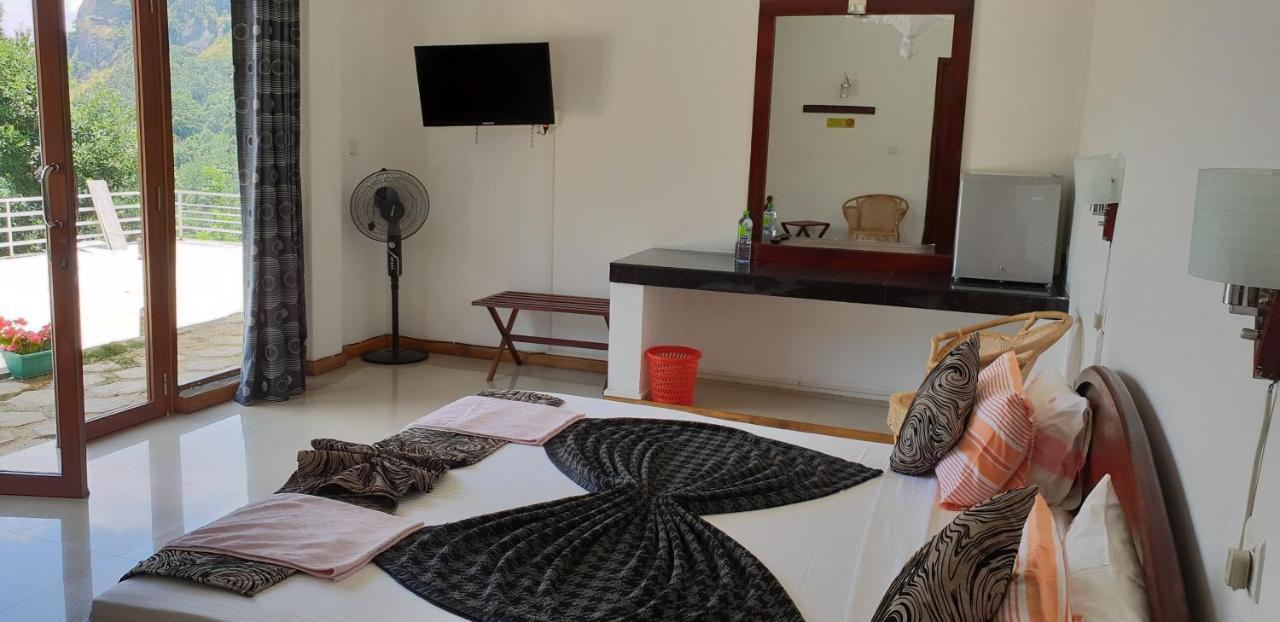 Ella's Edge Hotel