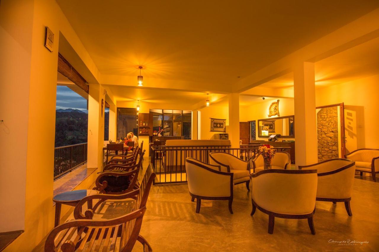 The Pinnacle Hotel 4*