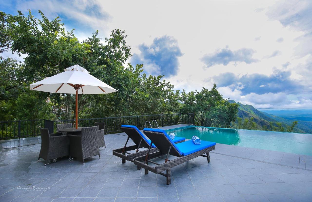 The Pinnacle 4*