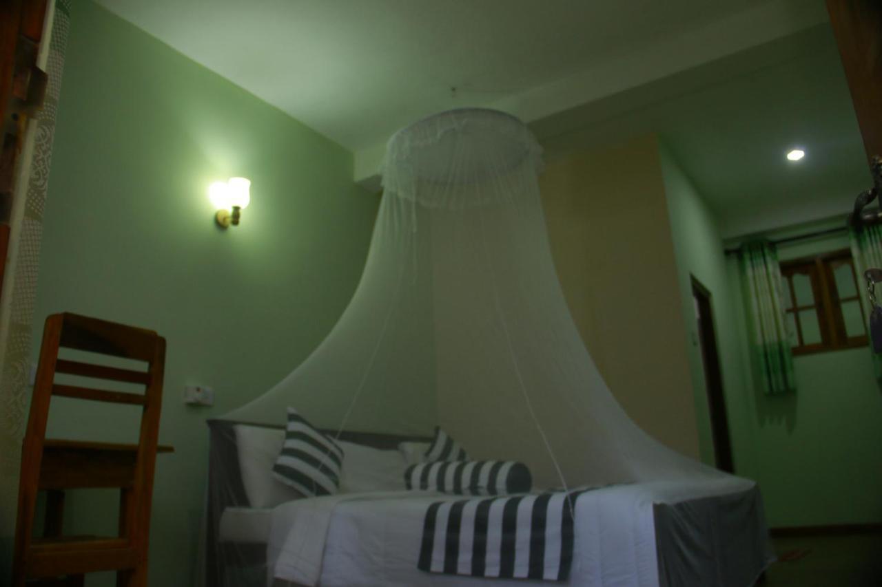 Dinaro Guest 3*