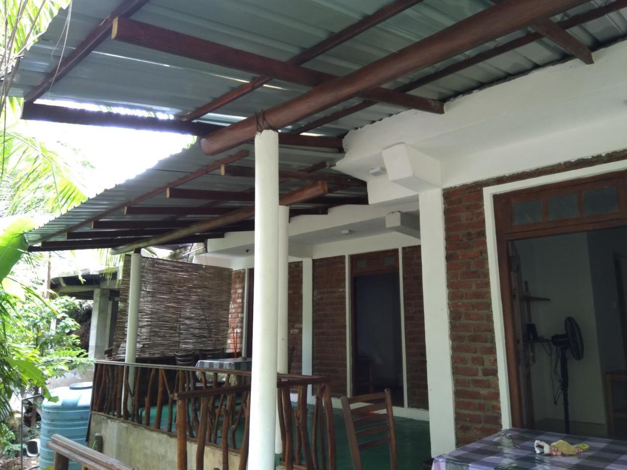 River Forest Nest Homestay *