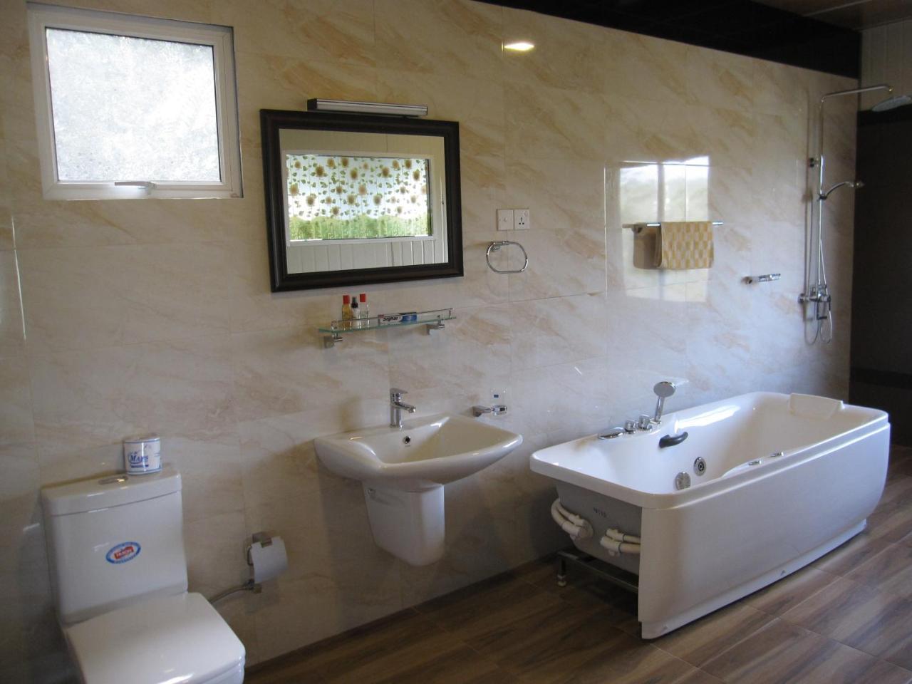 The View Hotel 3*