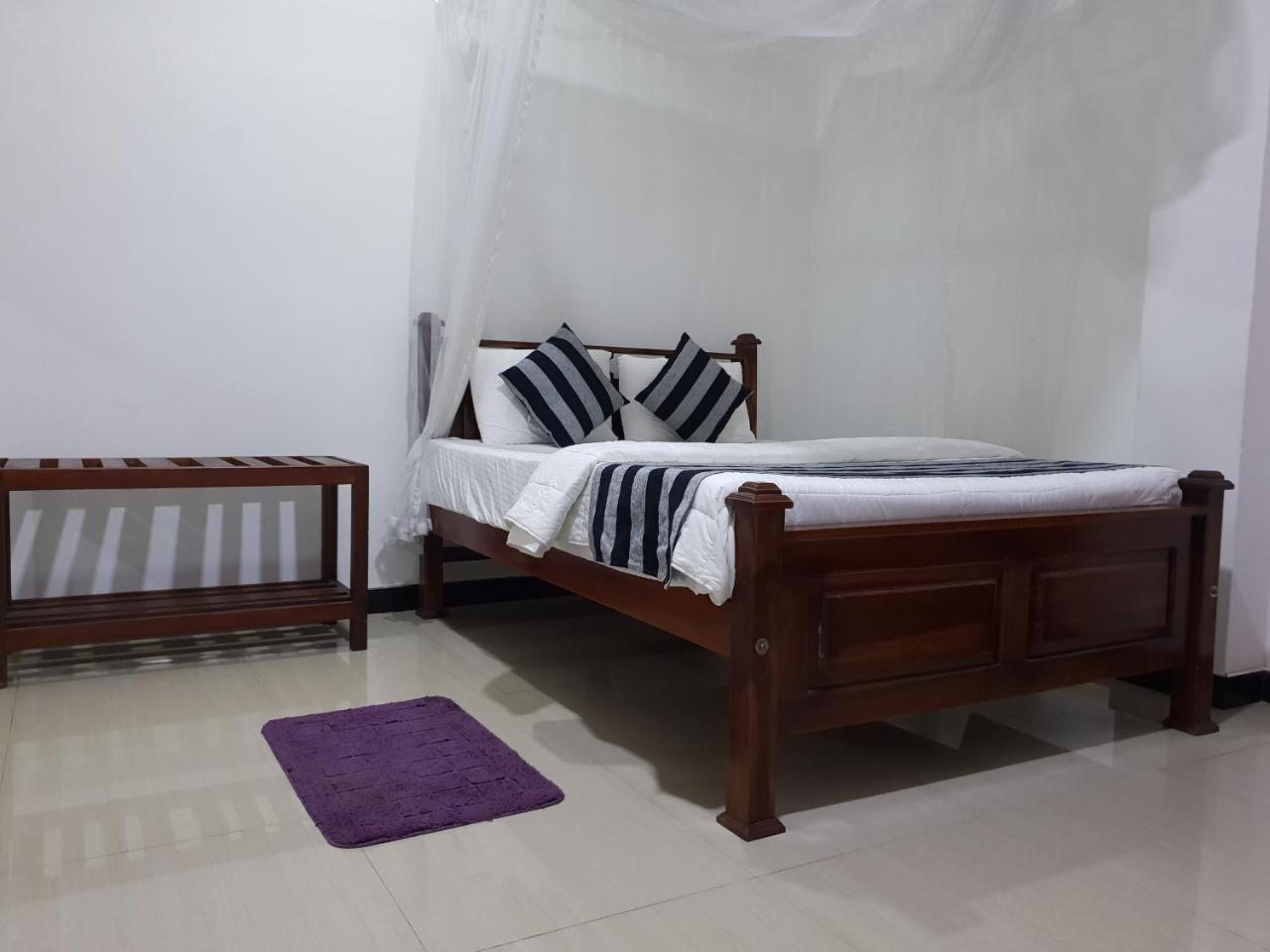 Guest house River House 3*