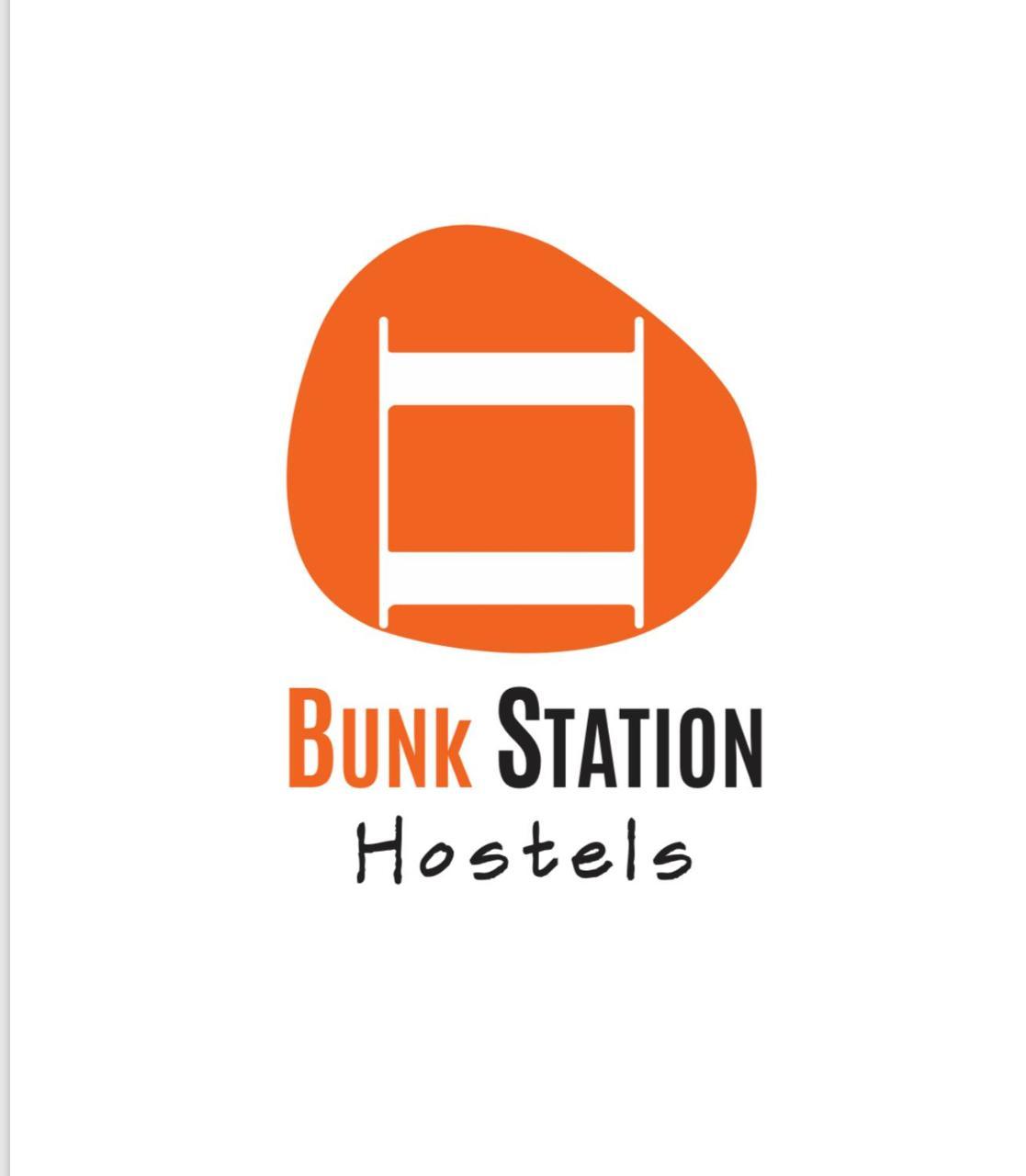 Hostel Bunk Station *