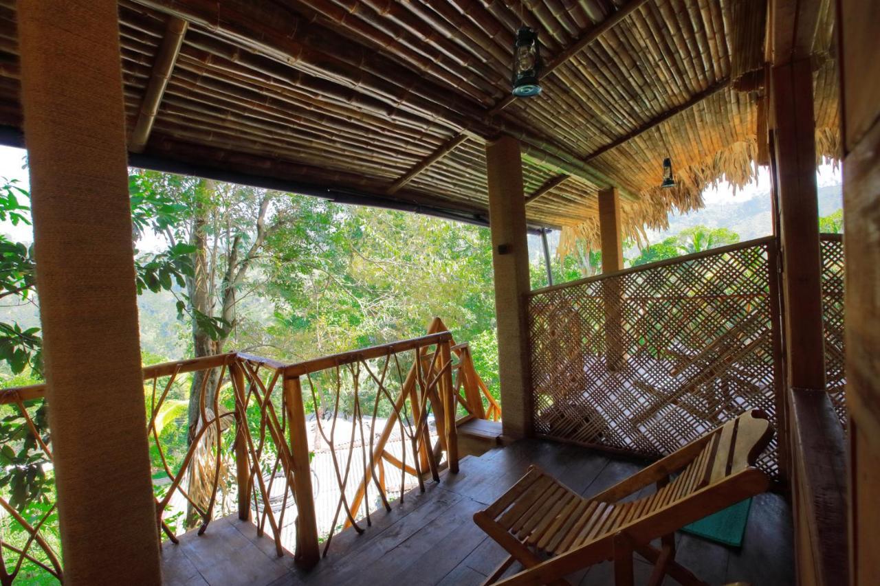 The Winsome & Tree House * Ella
