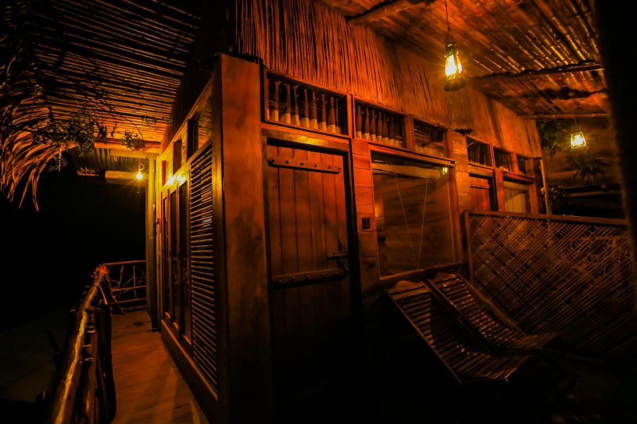 The Winsome & Tree House Bed & Breakfast Ella