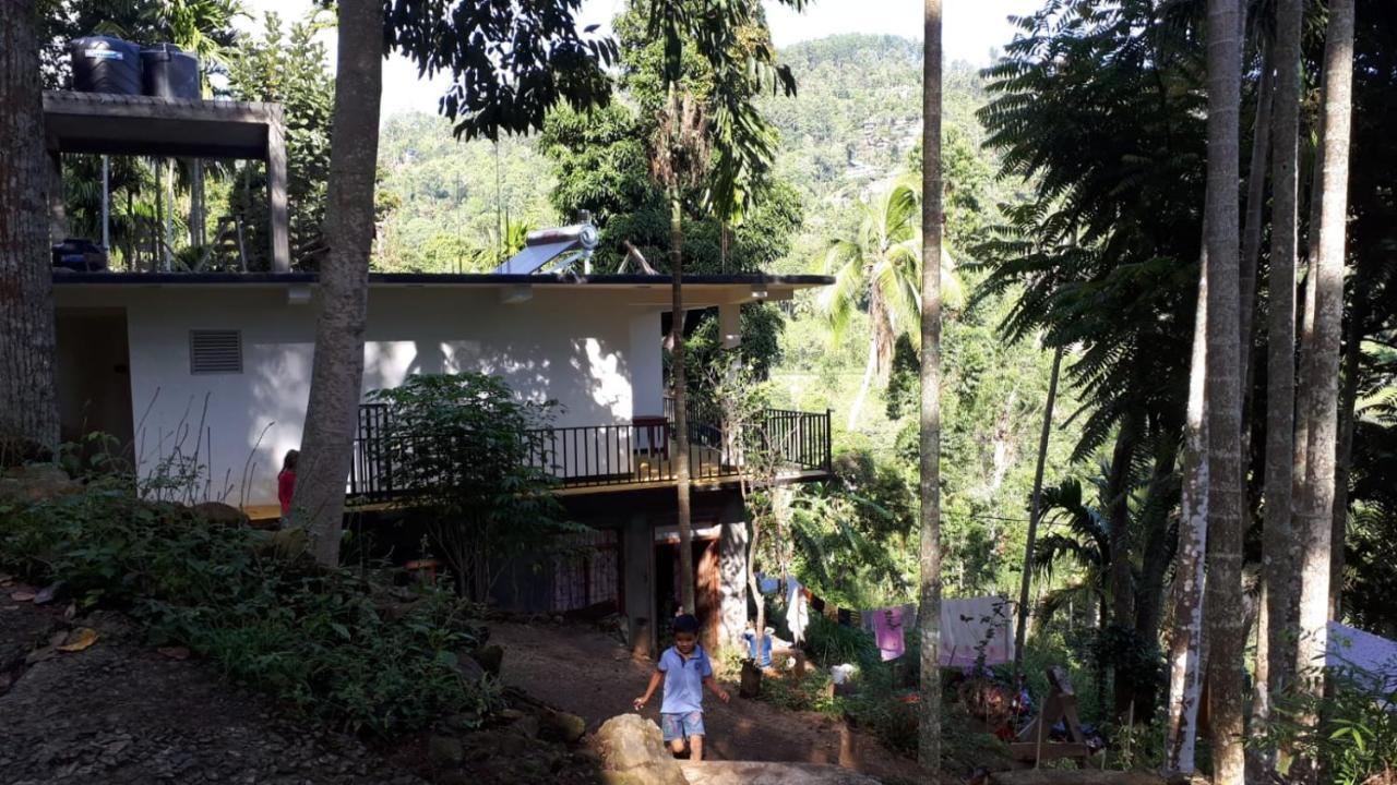Rawana Rock Road Ella