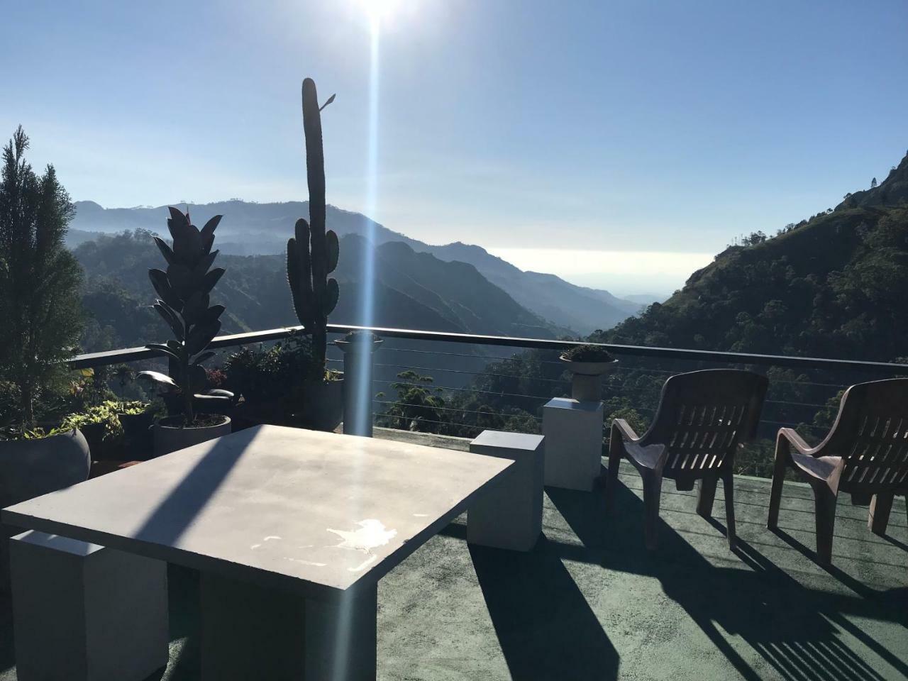 Guest house Hide View Ella