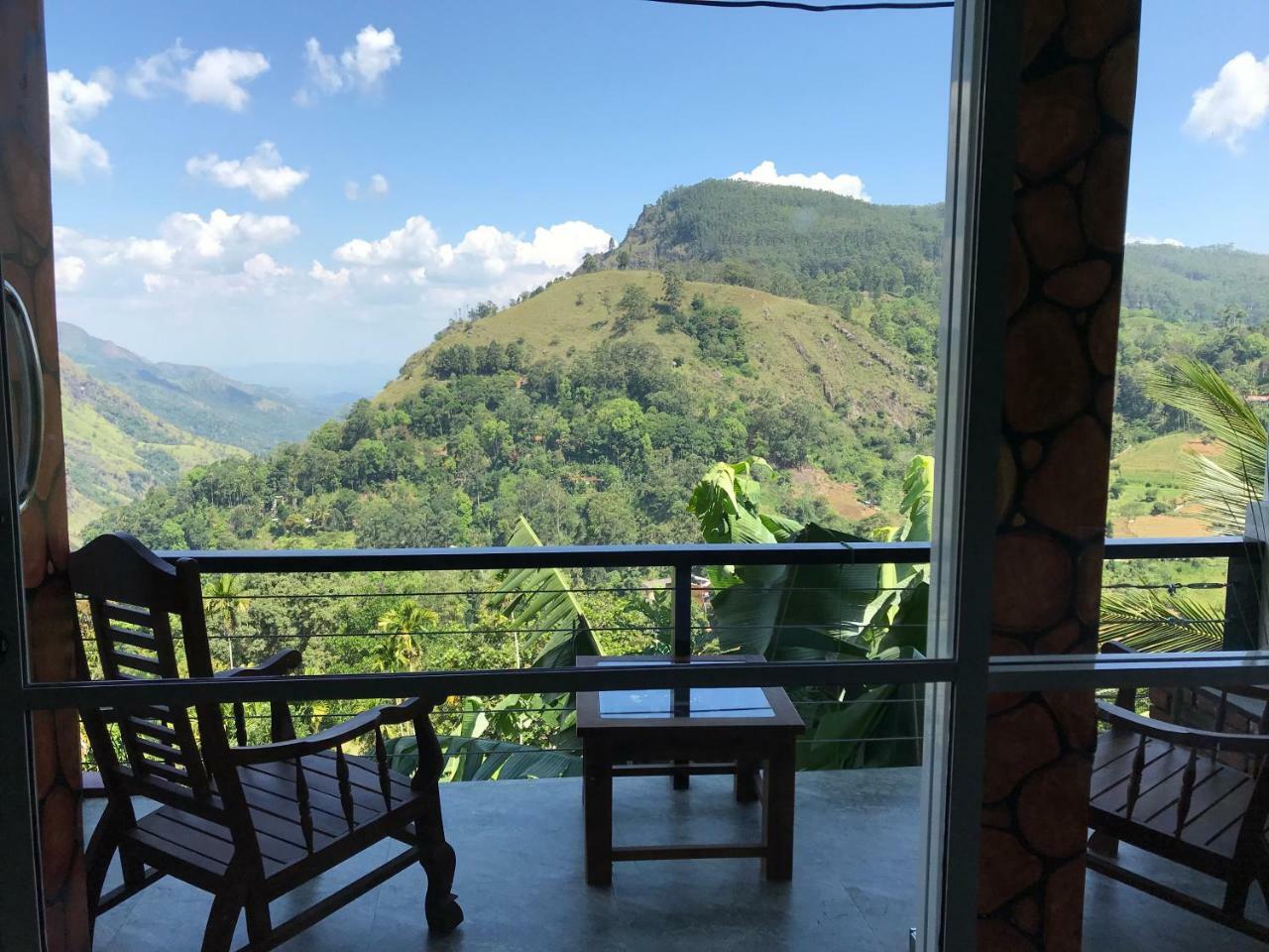 Guest house Hide View