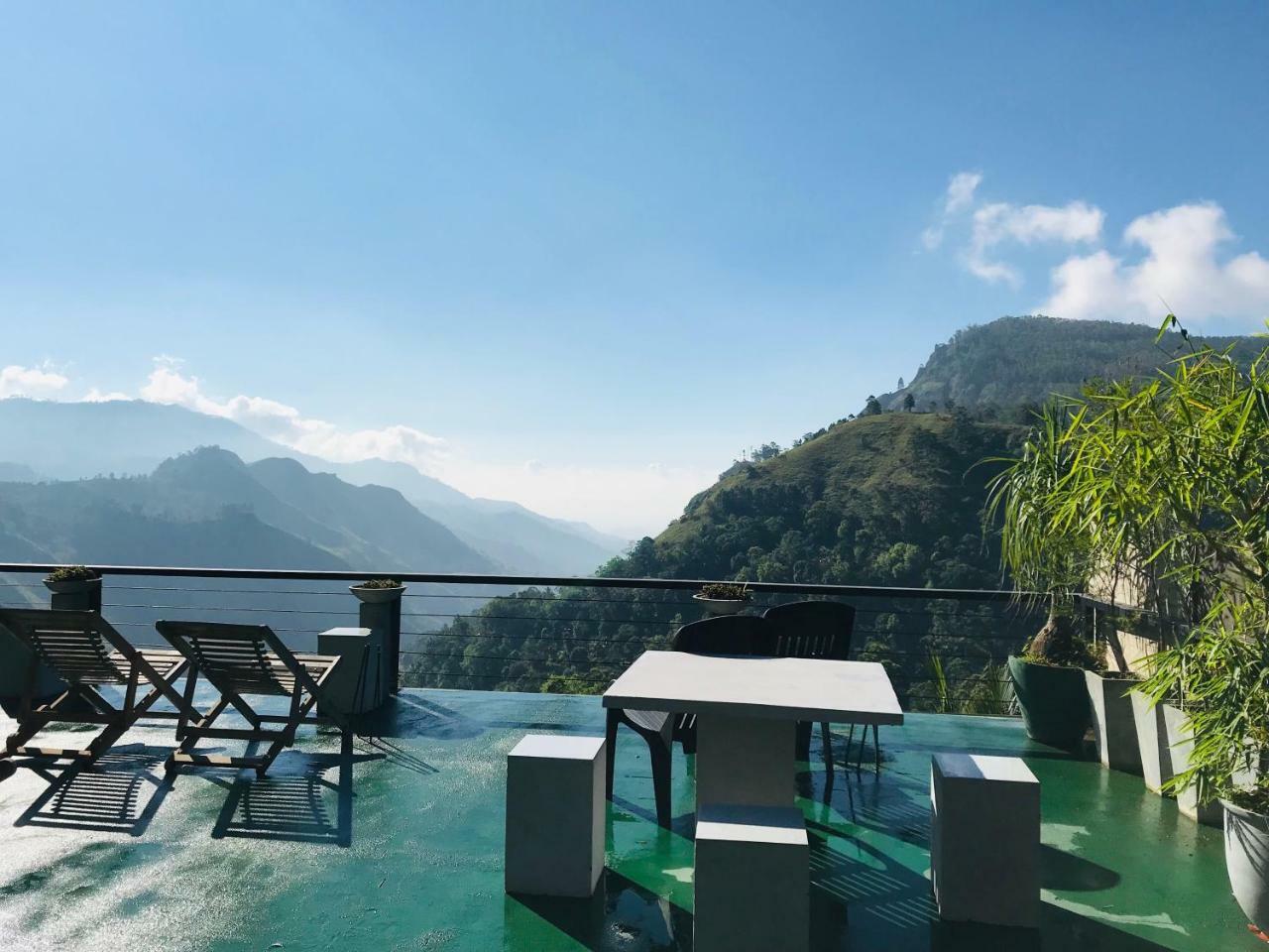 Guest house Hide View *